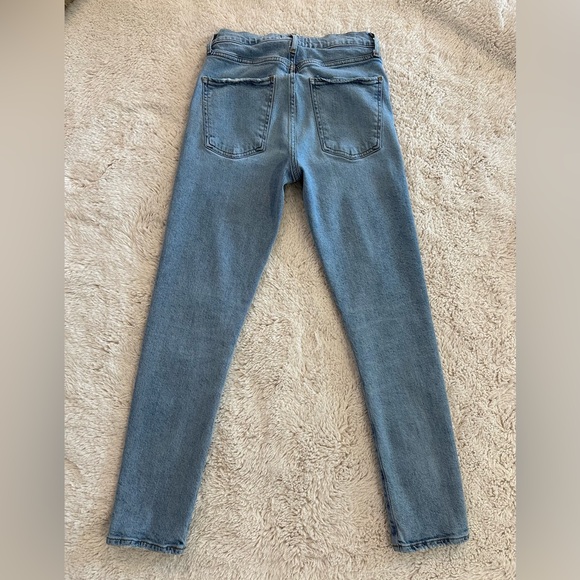 Agolde (Revolve) Light/Medium Wash Skinny Jeans, Tapered leg, Size 25 🩵 - Picture 2 of 11
